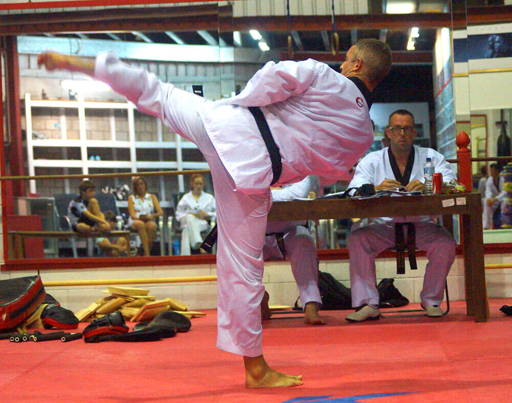 Side Kick Time